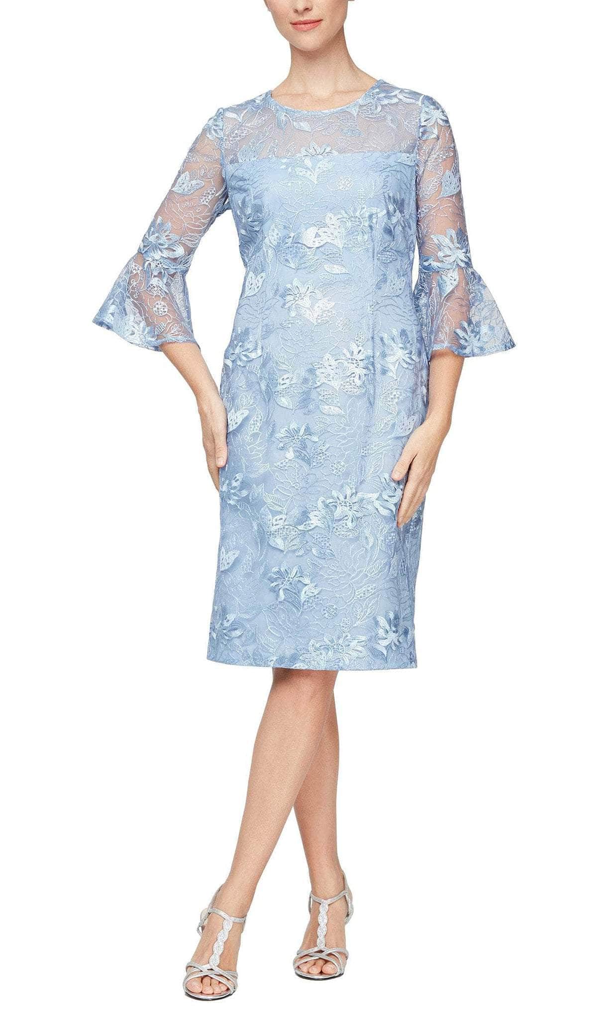 green emerald velvet dress Amazon.com: Alex Evenings Women's Long A-line Mother of the Bride Dress  with Illusion Neck and Sleeves, Navy Cap Jersey, 4 : Clothing, Shoes &  Jewelry main image 1