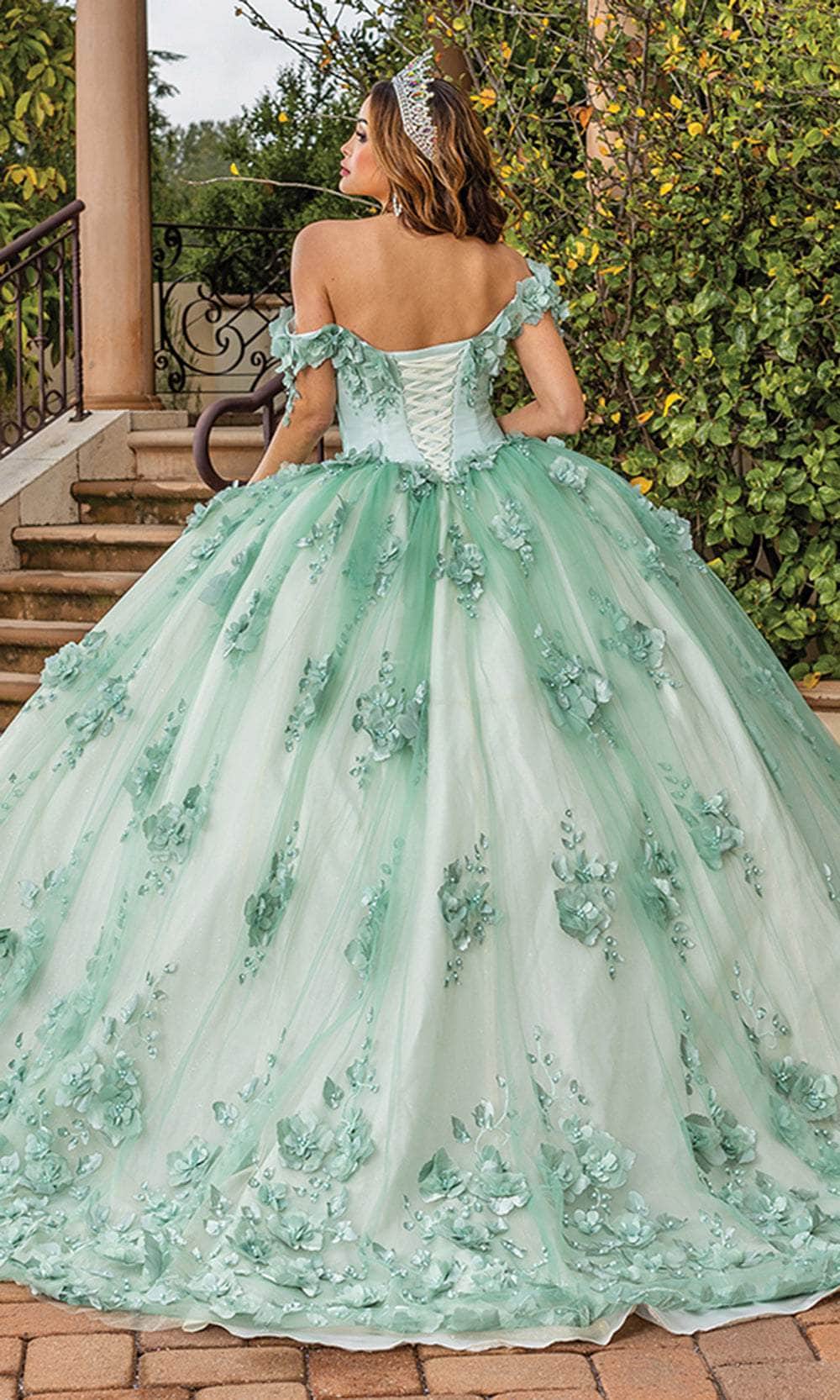 Dancing Queen 1818 Long Quinceanera Dress Lilac/Off White / 3XLarge Dancing Queen 1818 Long Quinceanera Dress Lilac/Off White / 3XLarge