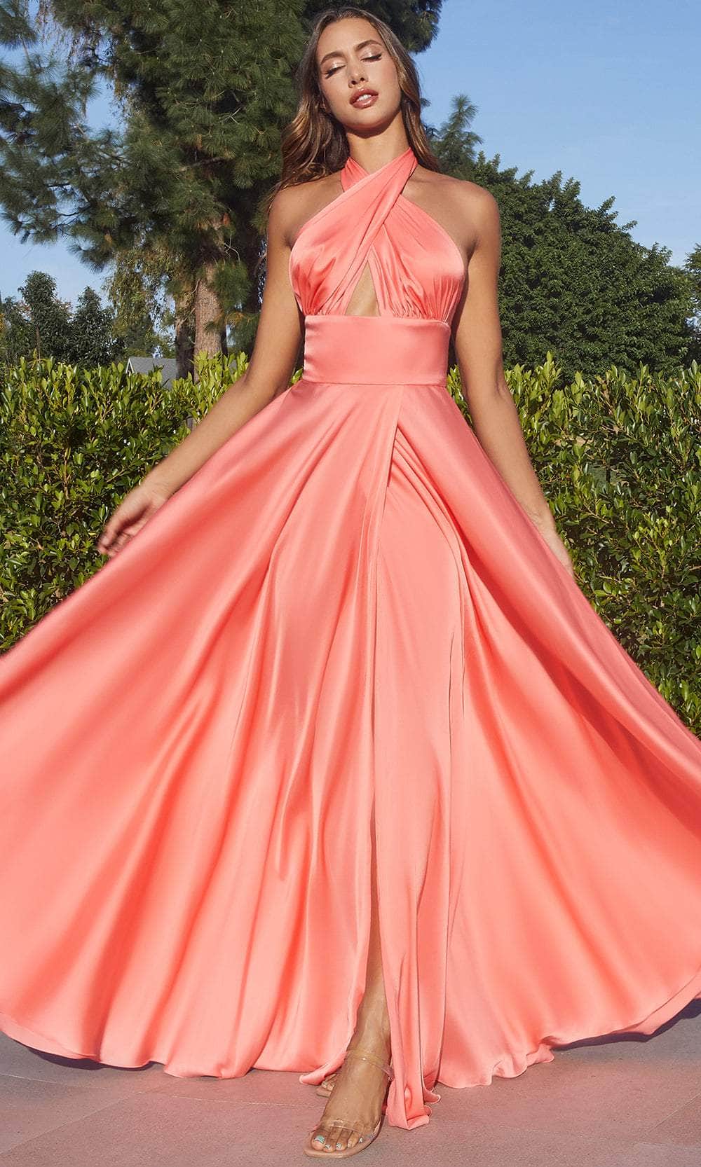 Ball Gown Coral Piece Prom Dress Luxury Beaded Two-Piece Coral Quinceanera Dress With Organza Ball Gown Coral Piece Prom Dress Luxury Beaded Two-Piece Coral Quinceanera Dress With Organza