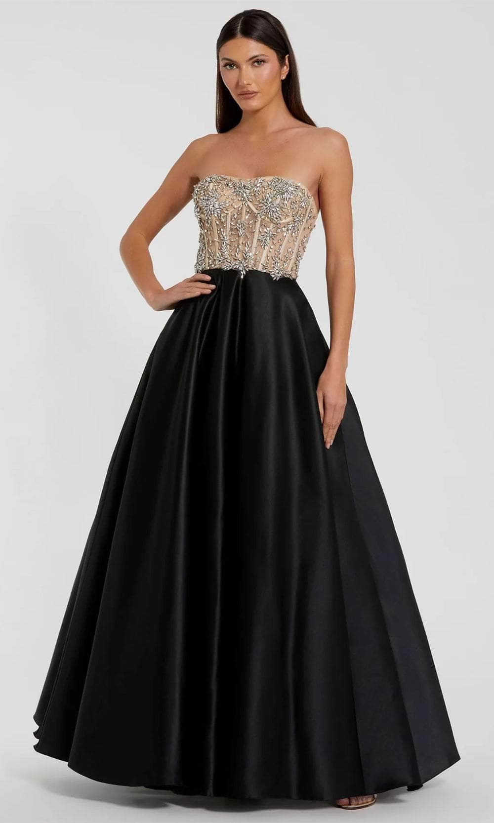 Mac Duggal - Black Strapless Embellished Bustier Ball Gown - Black / US 6 Mac Duggal - Black Strapless Embellished Bustier Ball Gown - Black / US 6