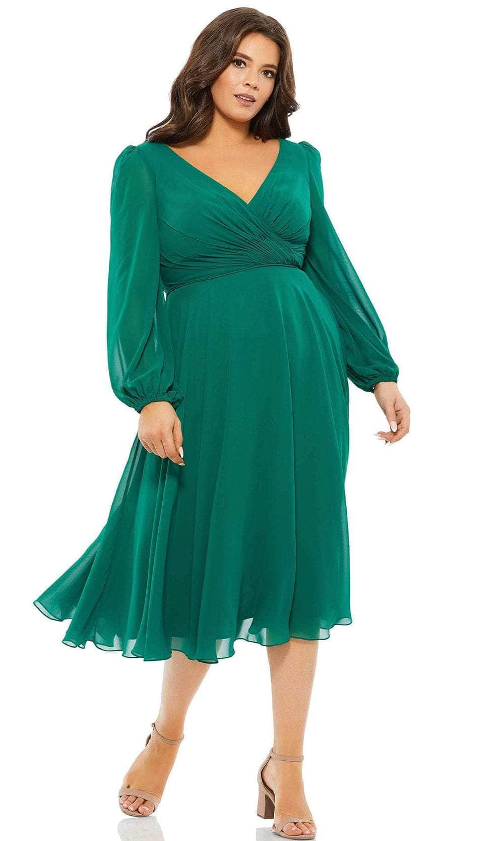 Mac Duggal Long Sleeve Chiffon Dress in Emerald at Nordstrom, Size 22W Mac Duggal Long Sleeve Chiffon Dress in Emerald at Nordstrom, Size 22W
