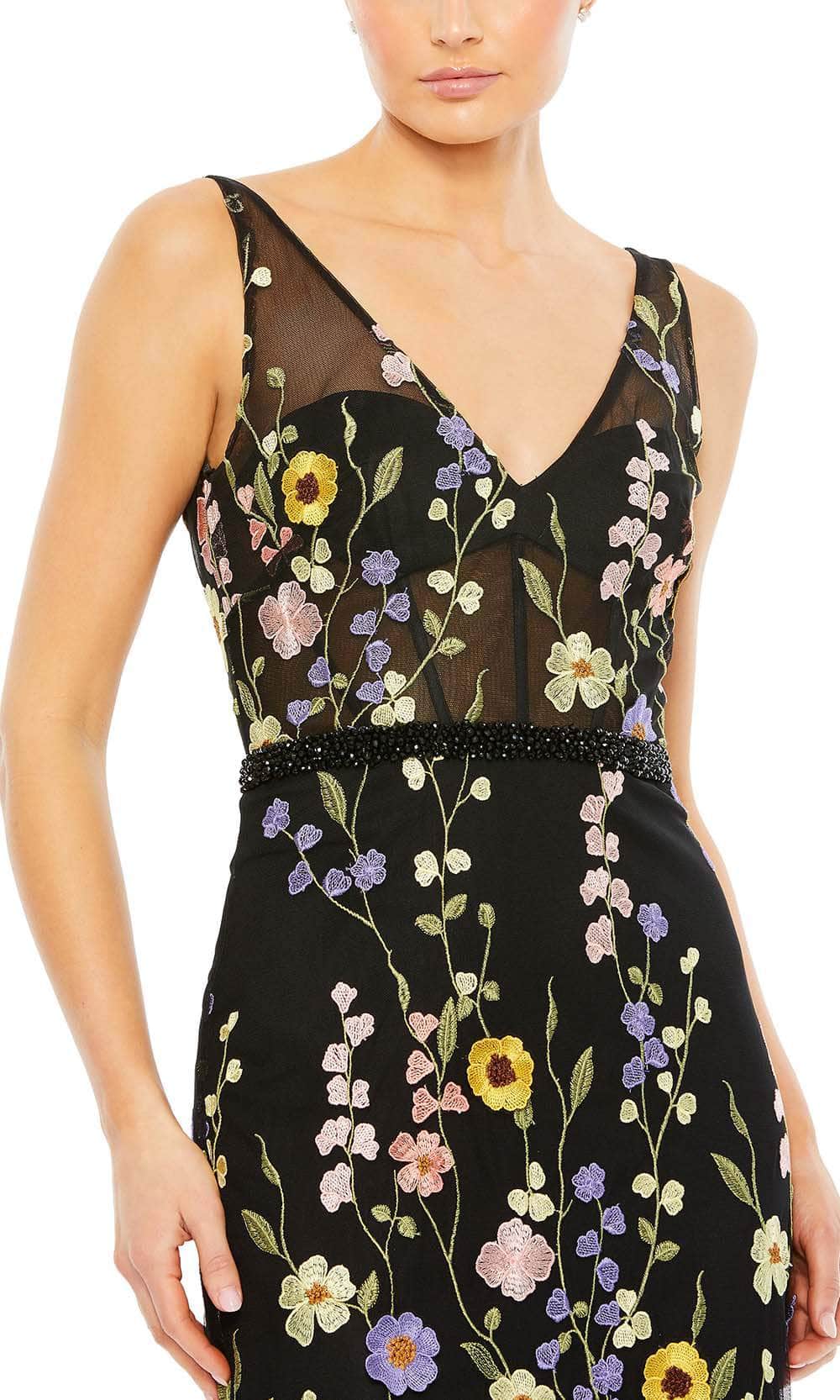 Mac Duggal - Black Embroidered Tulle Sleeveless V Neck Gown - Black Multi / US 6 Mac Duggal - Black Embroidered Tulle Sleeveless V Neck Gown - Black Multi / US 6