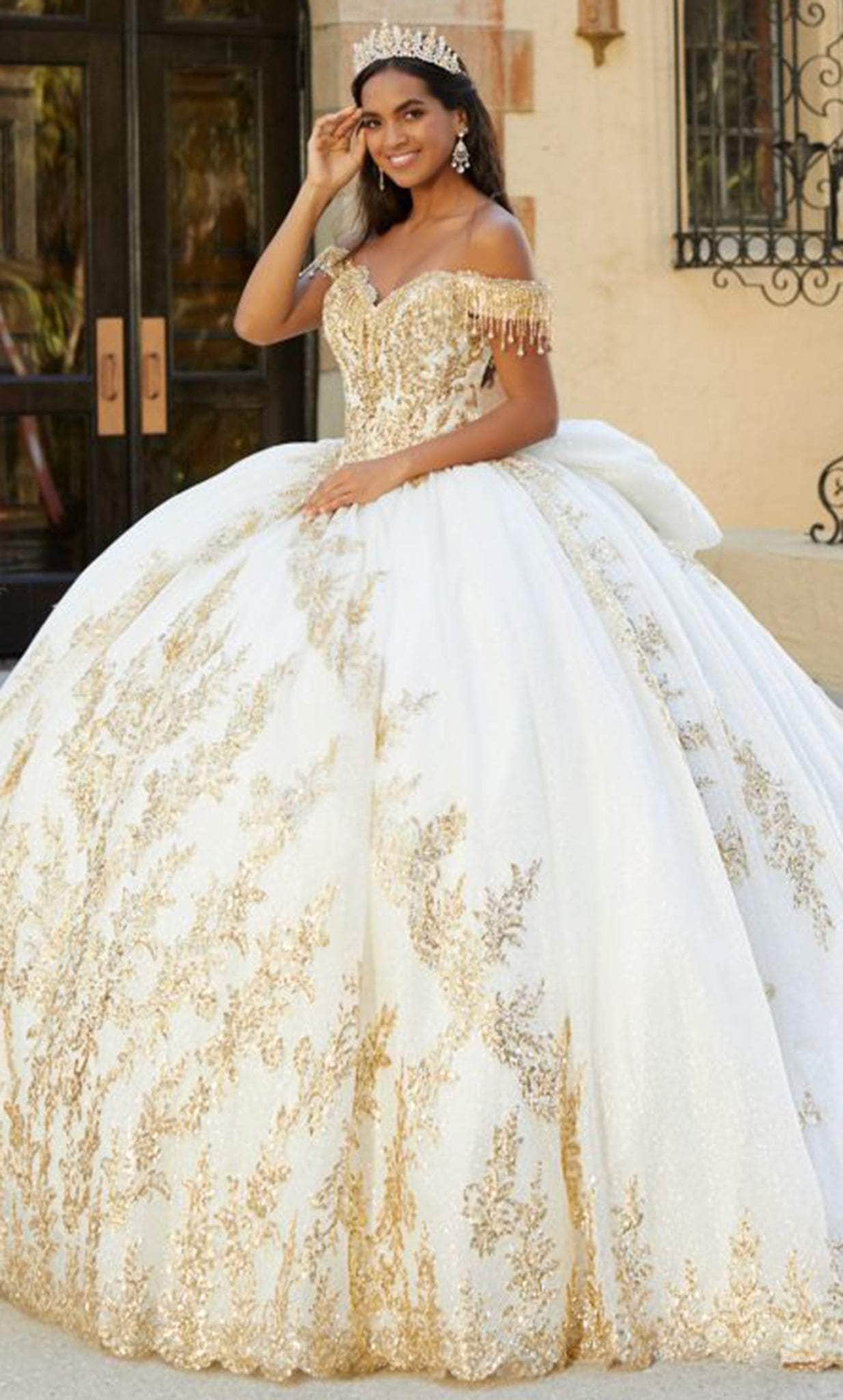 Embroidery White Dress With Gold Embellishments Modest Off-White Kaftan Dress With Premium Gold Embellishments Embroidery White Dress With Gold Embellishments Modest Off-White Kaftan Dress With Premium Gold Embellishments