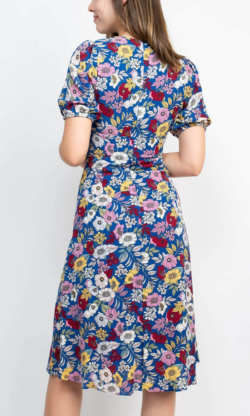 BCBG Generation GU07D23 - Short Sleeve Floral Casual Dress Couture Candy BCBG Generation GU07D23 - Short Sleeve Floral Casual Dress Couture Candy