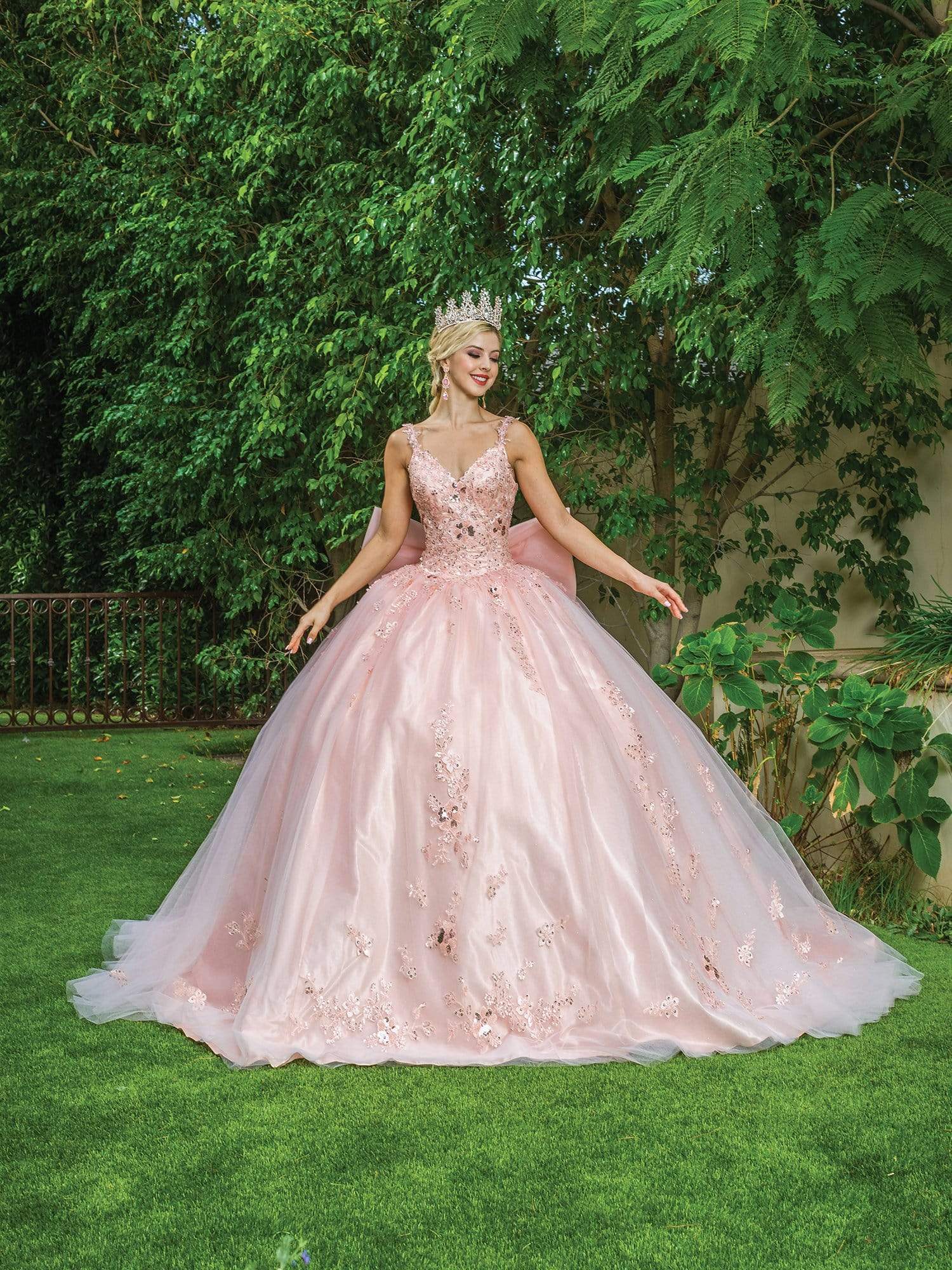 pink queen dress Pink gown bold and regal For the queen who wears the dawn Every curve sculpted in sparkle, every fold of tulle spun from morning clouds. The blush hue dances