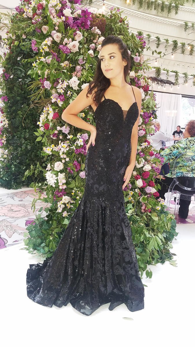 Dave & Johnny - A6768 Sleeveless Beaded Lace Trumpet Evening Gown Special Occasion Dress 00 / Black/Black
