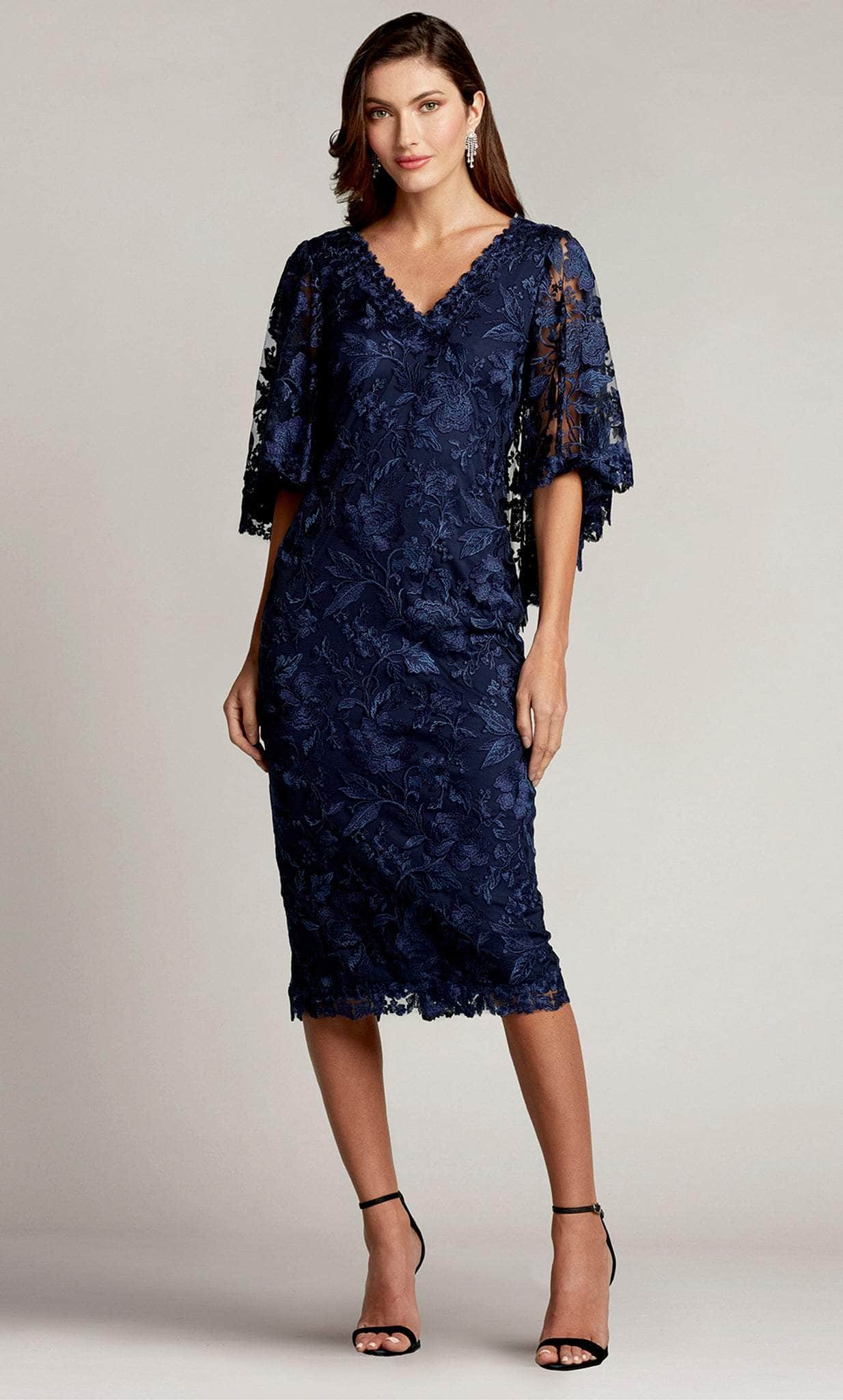 Tadashi Shoji BRX22077MD