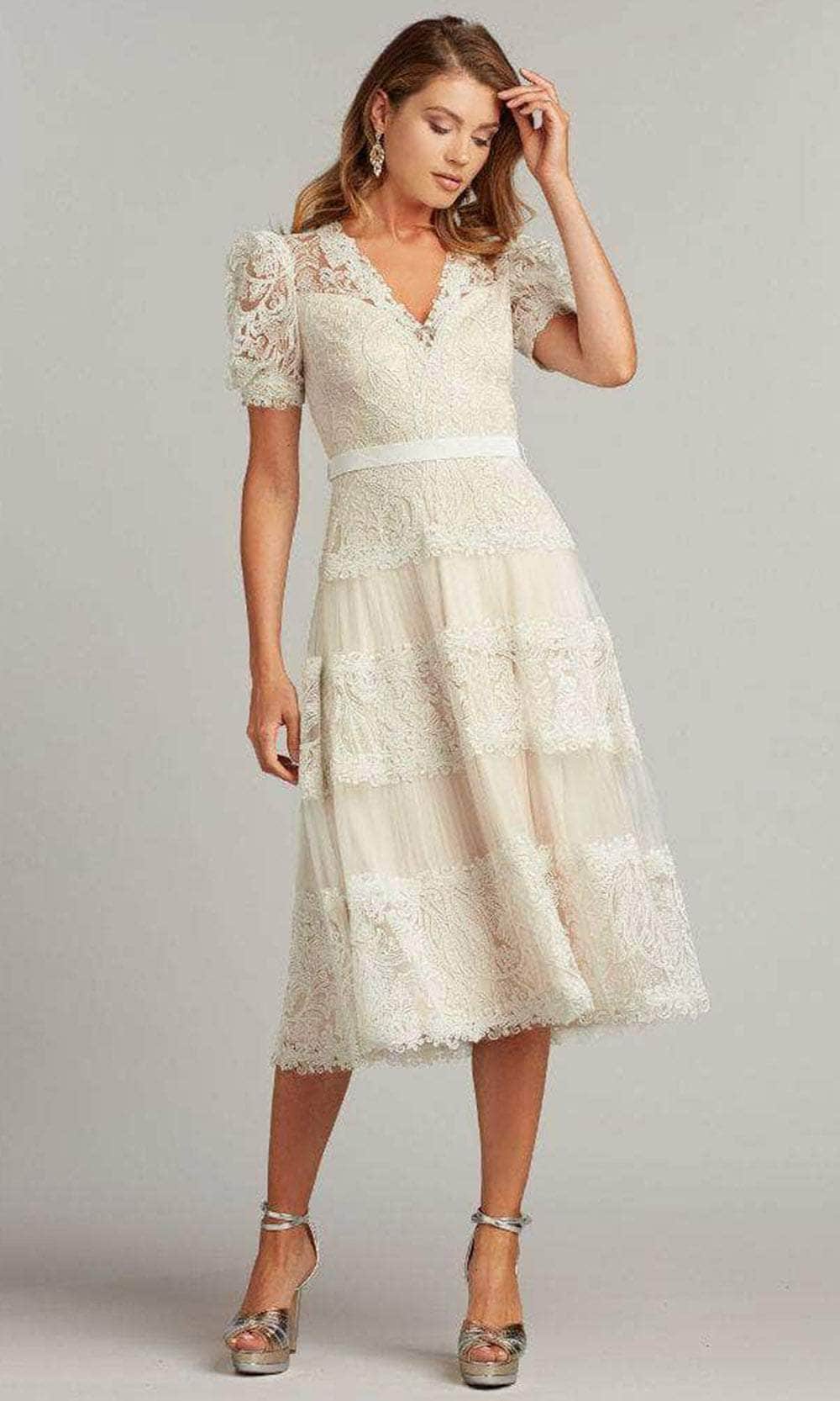 Tadashi Shoji BSU21108MD - Fatiha Floral Lace & Chiffon Dress Tadashi Shoji BSU21108MD - Fatiha Floral Lace & Chiffon Dress