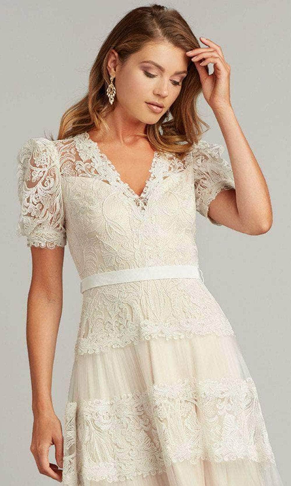 Tadashi Shoji BSU21108MD - Fatiha Floral Lace & Chiffon Dress Tadashi Shoji BSU21108MD - Fatiha Floral Lace & Chiffon Dress