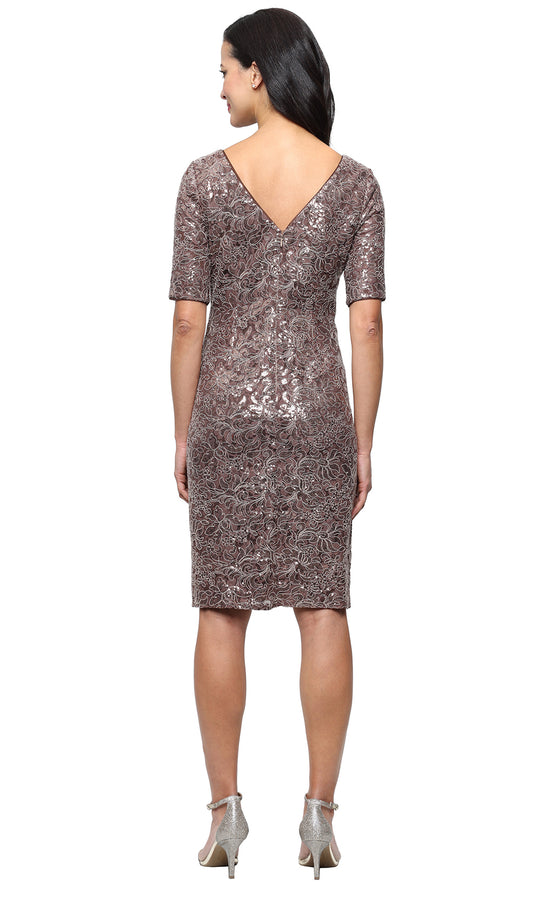 Alex Evenings 81122840 - Shimmer Ruffled Knee-Length Gown