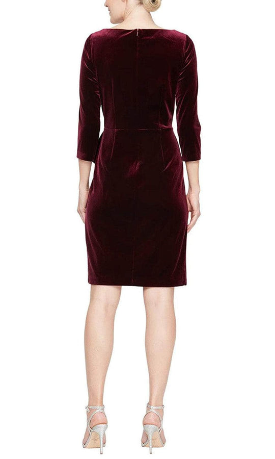 Alex Evenings 8191938 - Ruched Detailed Quarter Sleeve Cocktail Dress