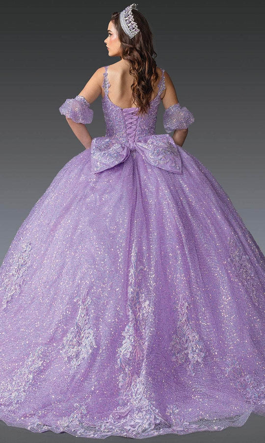 Dancing Queen 1907 - Beaded Embroidered Ballgown with Puff Sleeve