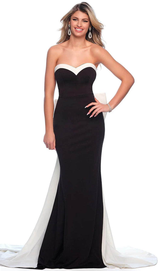 Dave & Johnny 11410 - Bow Detail Sweetheart Evening Dress