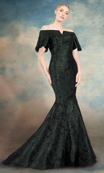 wedding dress mermaid cut tulip sleeves sweetheart neckline Janique 4941