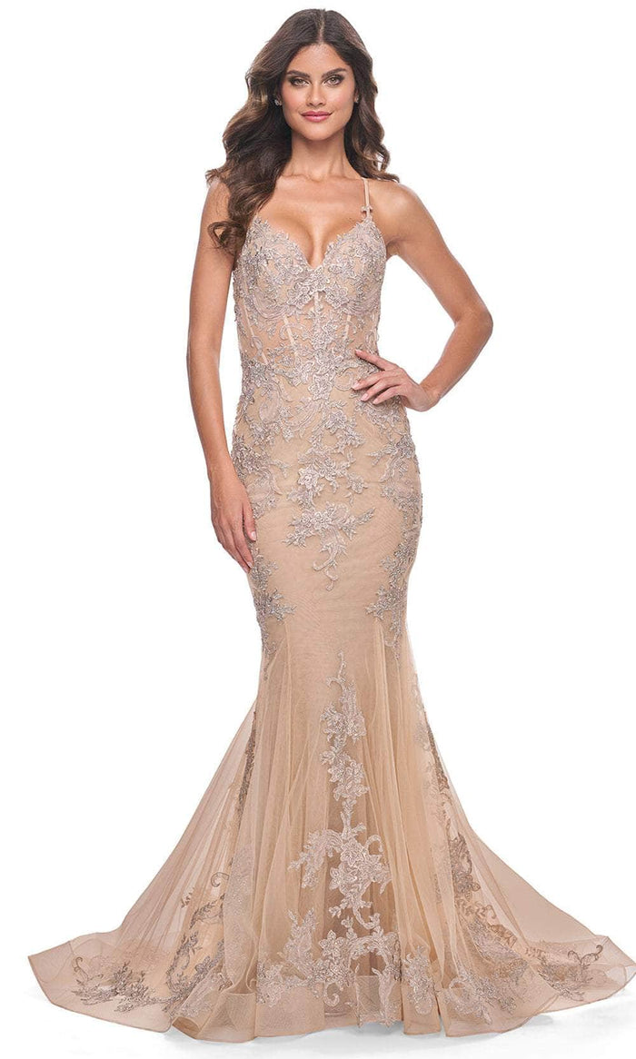 La Femme 30716 - Adjustable Strap Appliqued Prom Gown Prom Dresses 00 / Champagne