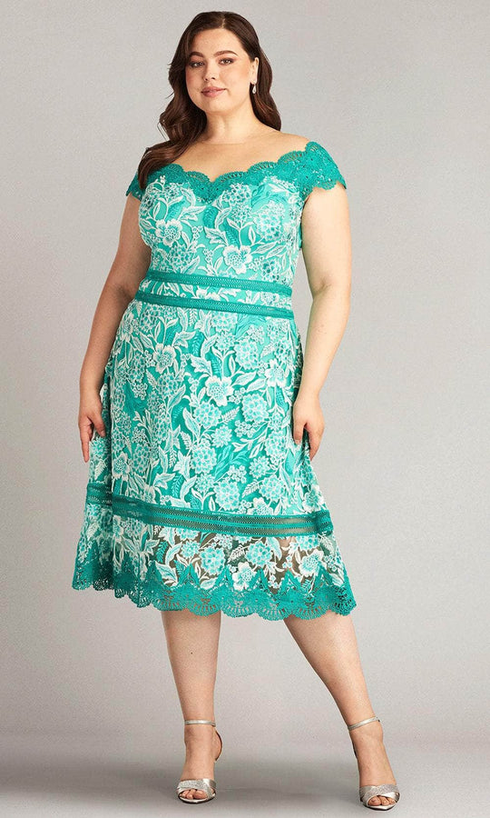 Tadashi Shoji CDP18113MDQ - Nance Scalloped Lace Dress - PLUS SIZE
