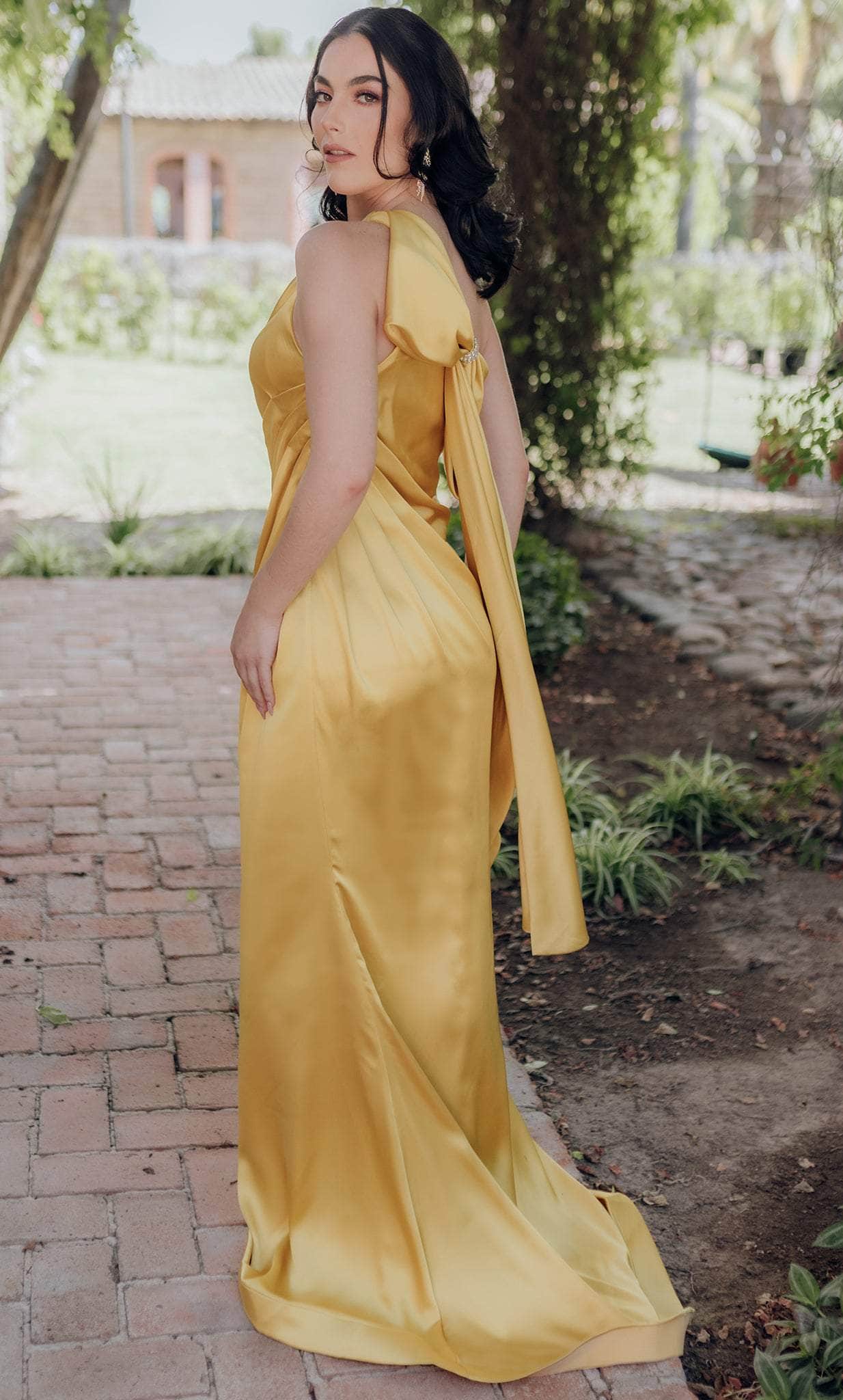 The Simple & Beautiful Yellow Color Silk Organza with Digital Printed Gown