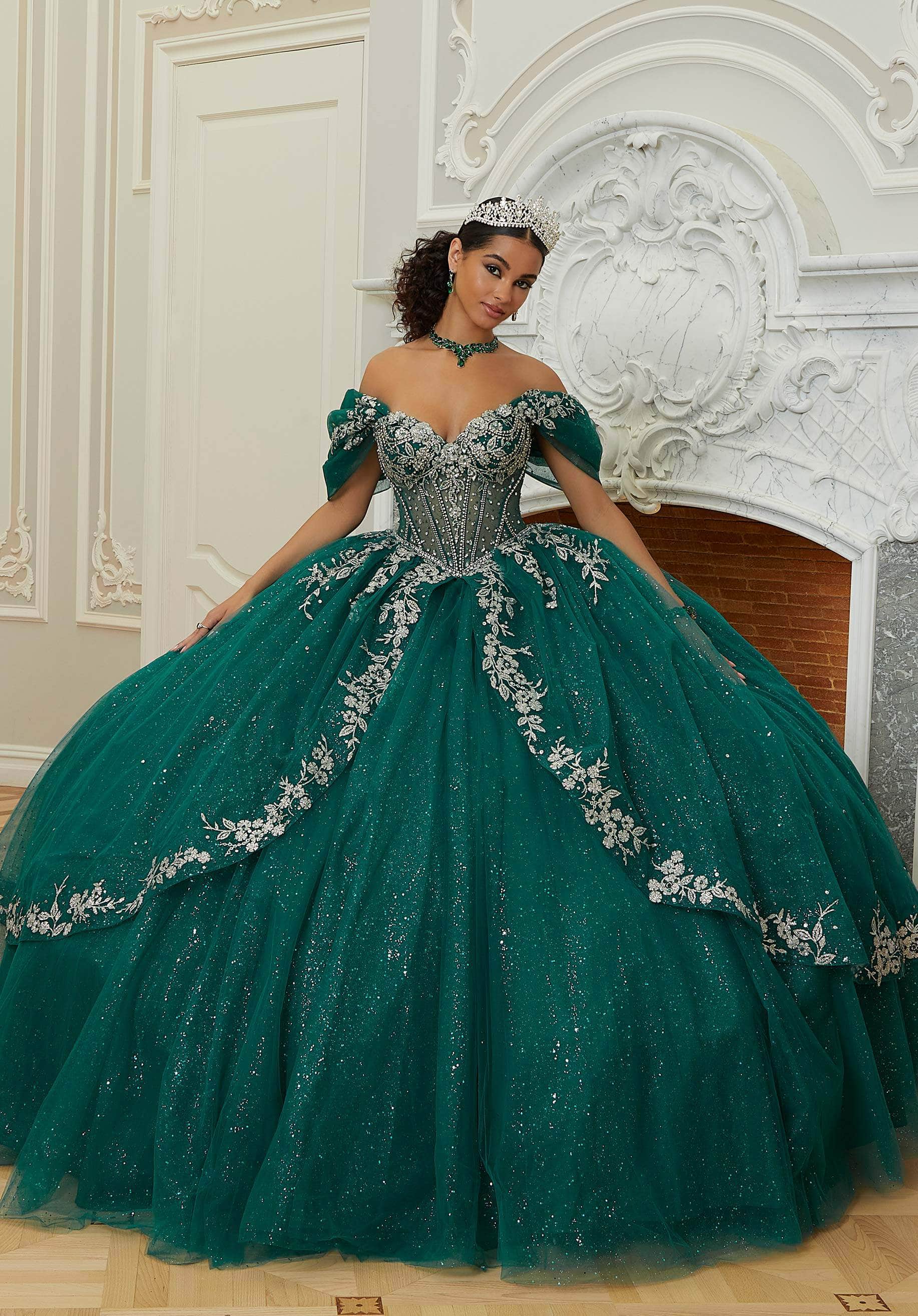 Sparkly Green Quinceanera Dresses Emerald Green Quinceanera Dresses Luxury Gold Appliques Prom Ball Gowns Sweet 15 Sparkly Green Quinceanera Dresses Emerald Green Quinceanera Dresses Luxury Gold Appliques Prom Ball Gowns Sweet 15