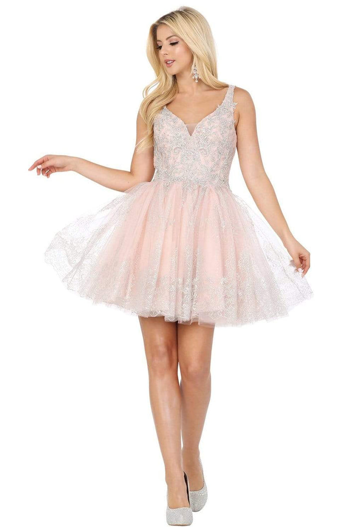 Dancing Queen - 3237 Sleeveless V Neck Lace Applique Cocktail Dress Homecoming Dresses XS / Blush