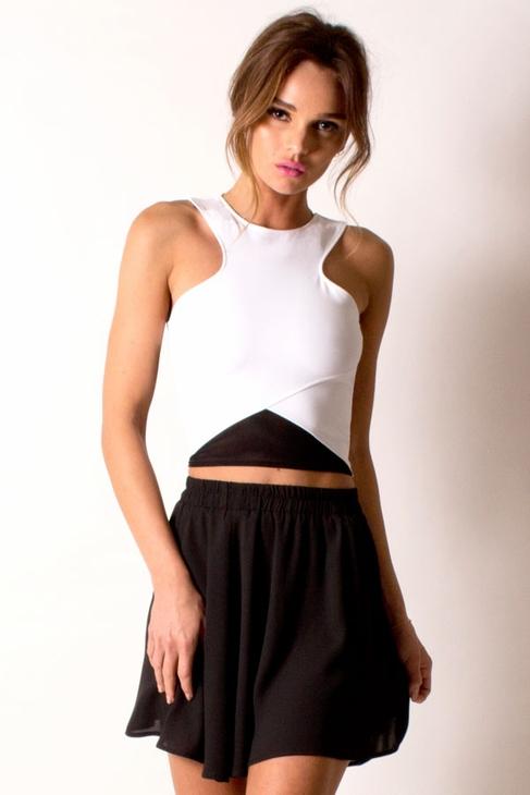 Donna Mizani Racer Front Crop Top CCSALE M / Black and White