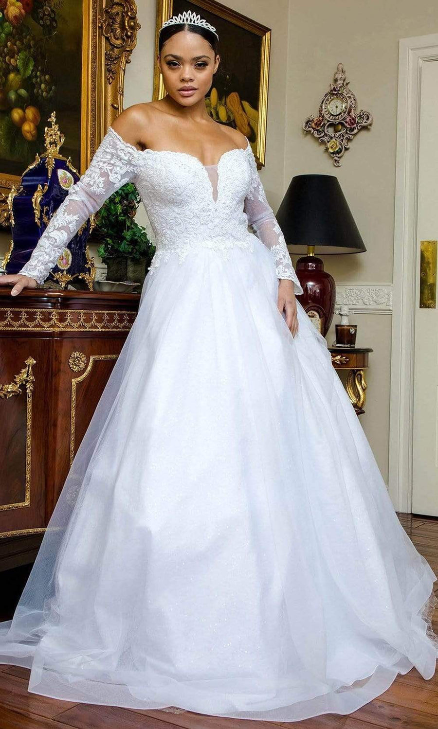 Winter Wedding Dresses, Winter Wedding Bridal Gowns - Couture Candy