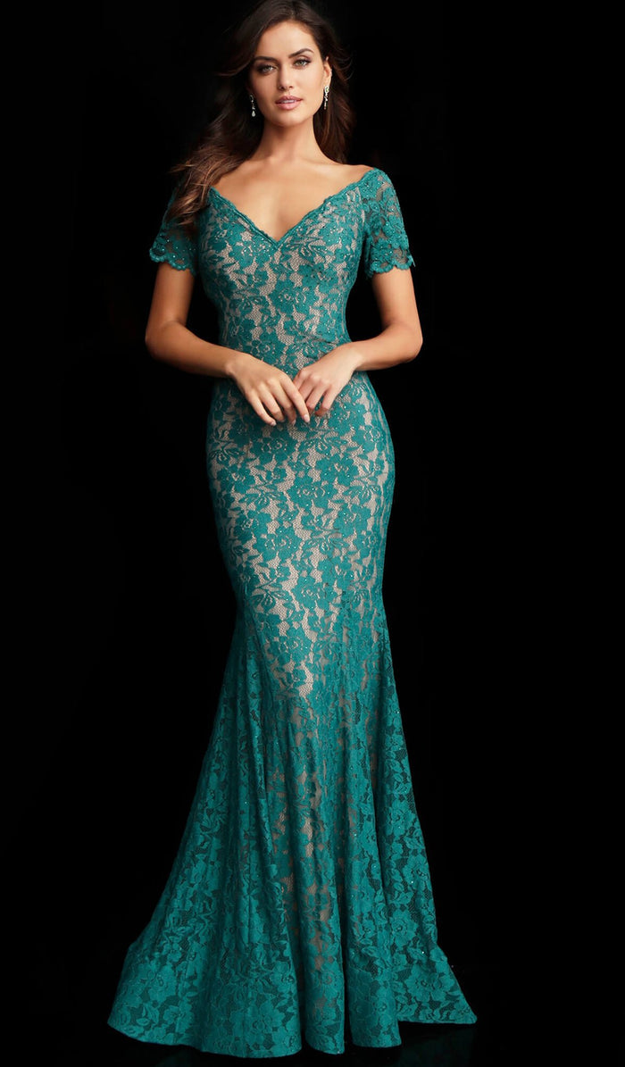 Jovani - 66730 Embellished Lace Short Sleeve V-neck Trumpet Dress Special Occasion Dress 00 / Emerald