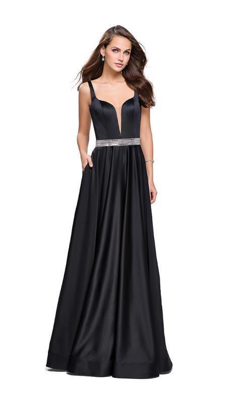 La Femme - 24821 Sleeveless Plunging Sweetheart Satin A-Line Gown Special Occasion Dress 00 / Black