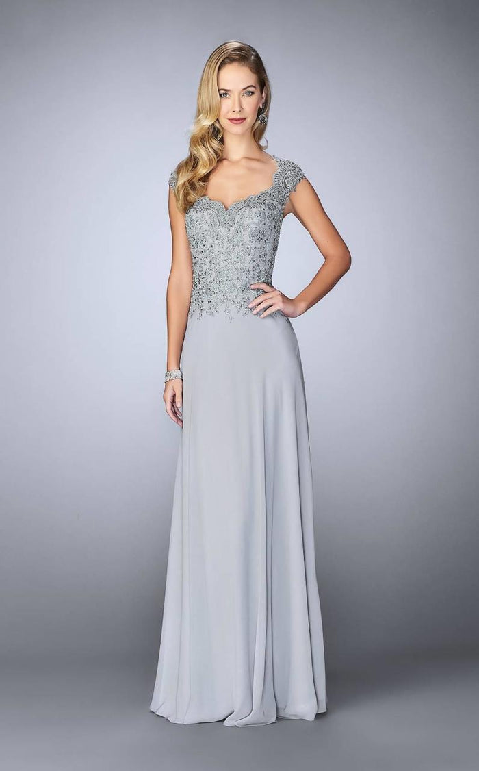 La Femme Fitted Scalloped Sweetheart Evening Dress 23286 - 1 pc Silver In Size 12 Available CCSALE 12 / Silver