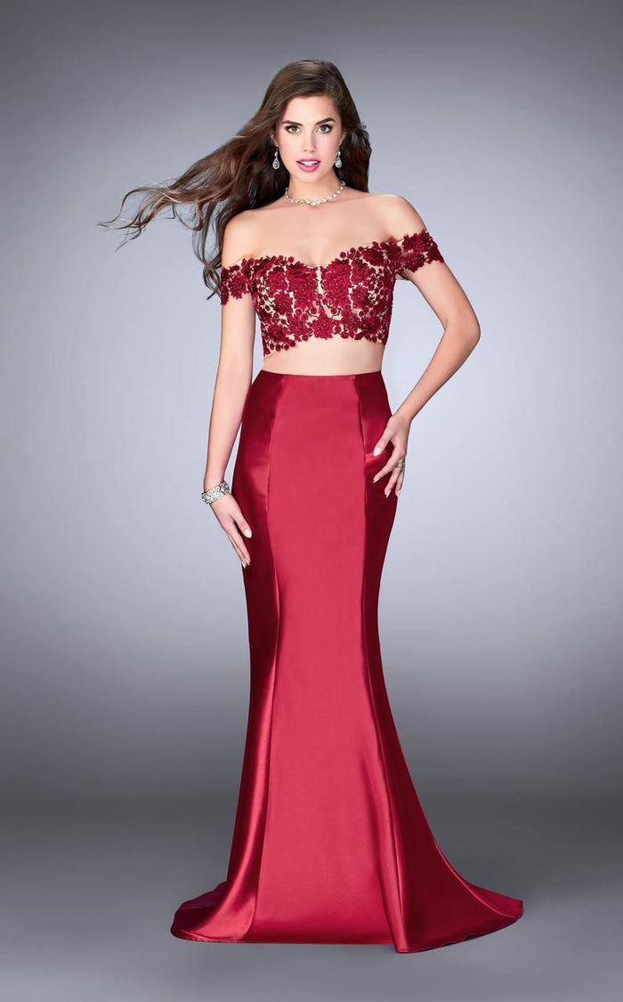 La Femme Gigi - 24413 Off-Shoulder Embroidered Long Evening Gown Special Occasion Dress 00 / Burgundy
