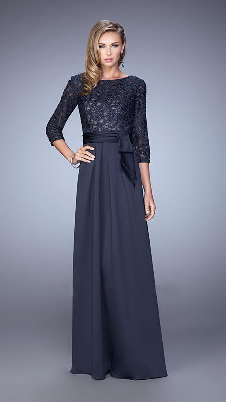 La Femme Lace Embellished Quarter Length Sleeves Dress - 1 Pc Mauve in Size 16 Available CCSALE 16 / Navy